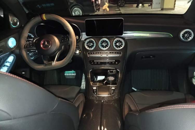 Used Mercedes-Benz GLC Coupe AMG 2017 AMG GLC 43 4MATIC Coupe SUV Center Console
