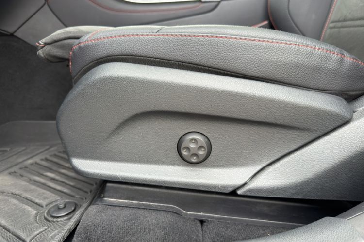 Used Mercedes-Benz GLC Coupe AMG 2017 AMG GLC 43 4MATIC Coupe SUV Interior 13