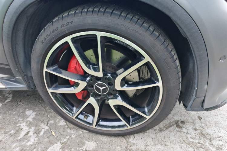 Used Mercedes-Benz GLC Coupe AMG 2017 AMG GLC 43 4MATIC Coupe SUV Special Edition Right Front Wheel Hub