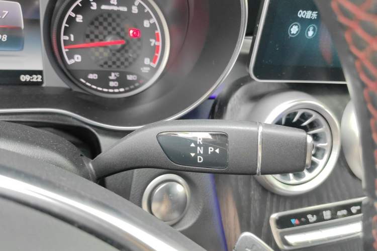 Used Mercedes-Benz GLC Coupe AMG 2017 AMG GLC 43 4MATIC Coupe SUV Gear Lever