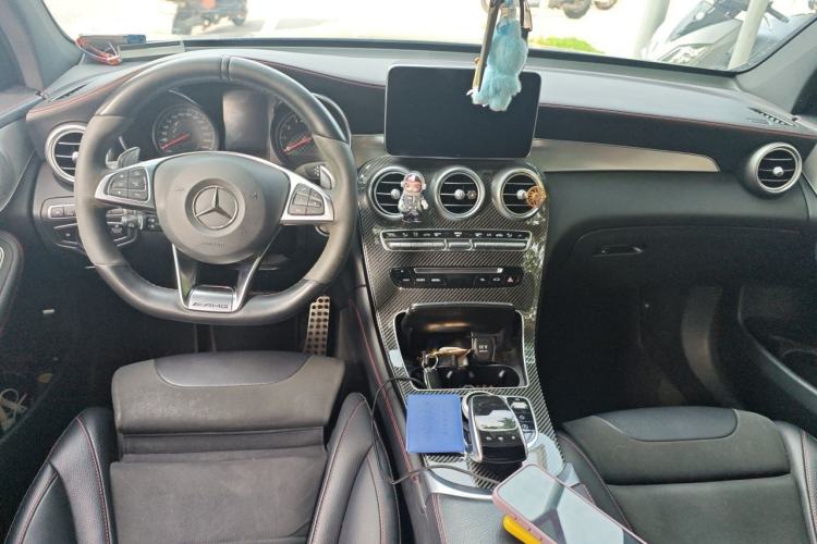 Used Mercedes-Benz GLC Coupe AMG 2017 AMG GLC 43 4MATIC Coupe SUV Special Edition Center Console