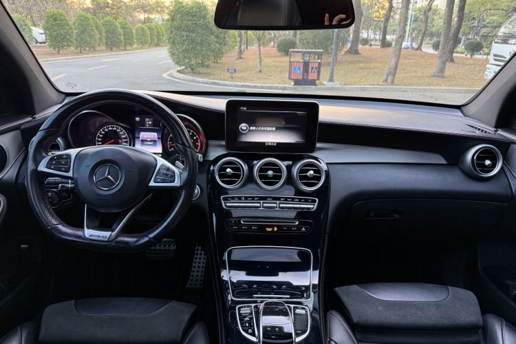 Used Mercedes-Benz GLC Coupe AMG 2017 AMG GLC 43 4MATIC Coupe SUV Interior 3