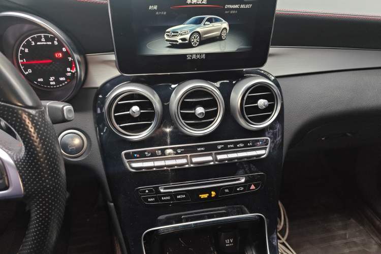 Used Mercedes-Benz GLC Coupe AMG 2017 AMG GLC 43 4MATIC Coupe SUV Audio And AC Panel