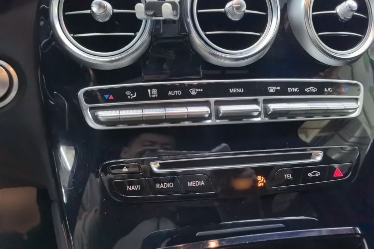 Used Mercedes-Benz GLC Coupe AMG 2017 AMG GLC 43 4MATIC Coupe SUV Audio And AC Panel