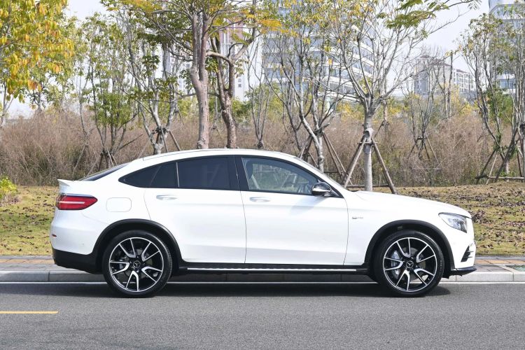 Used Mercedes-Benz GLC Coupe AMG 2017 AMG GLC 43 4MATIC Coupe SUV Exterior 3