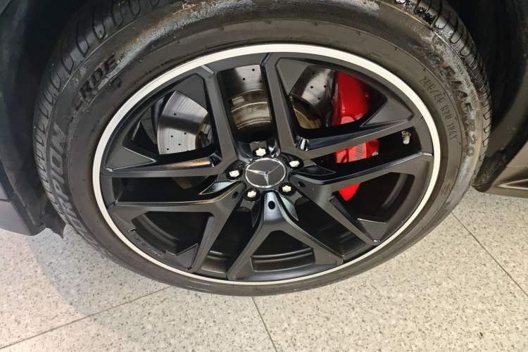 Used Mercedes-Benz GLC Coupe AMG 2018 AMG GLC 63 4MATIC+ Coupe SUV Exterior 4