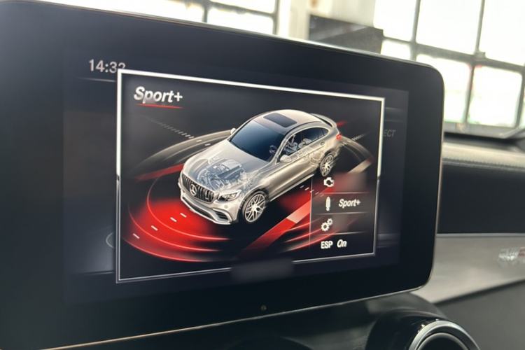 Used Mercedes-Benz GLC Coupe AMG 2018 AMG GLC 63 4MATIC+ Coupe SUV Interior 12