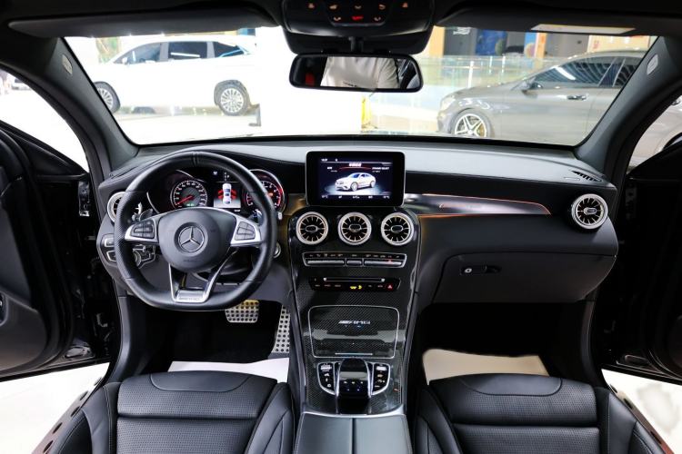 Used Mercedes-Benz GLC Coupe AMG 2018 AMG GLC 63 4MATIC+ Coupe SUV Interior 2