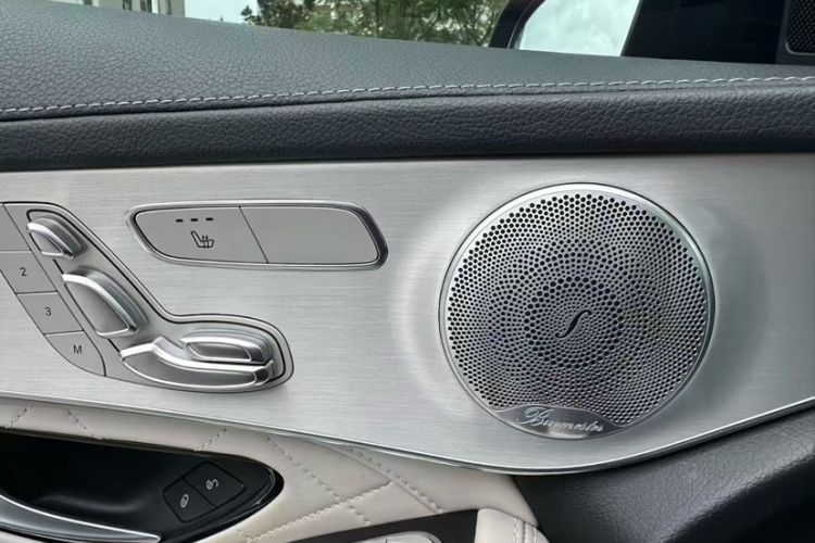 Used Mercedes-Benz GLC Coupe AMG 2018 AMG GLC 63 S 4MATIC+ Coupe SUV Interior 3