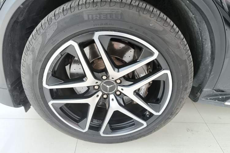 Used Mercedes-Benz GLC Coupe AMG 2018 AMG GLC 63 4MATIC+ Coupe SUV Left Front Wheel Hub