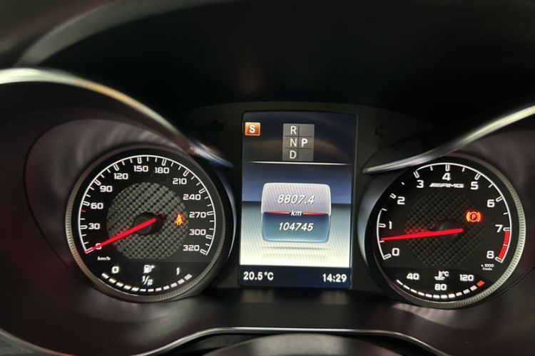 Used Mercedes-Benz GLC Coupe AMG 2018 AMG GLC 63 4MATIC+ Coupe SUV Odometer Close Up