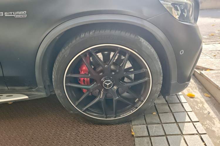 Used Mercedes-Benz GLC Coupe AMG 2018 AMG GLC 63 S 4MATIC+ Coupe SUV Right Front Wheel Hub