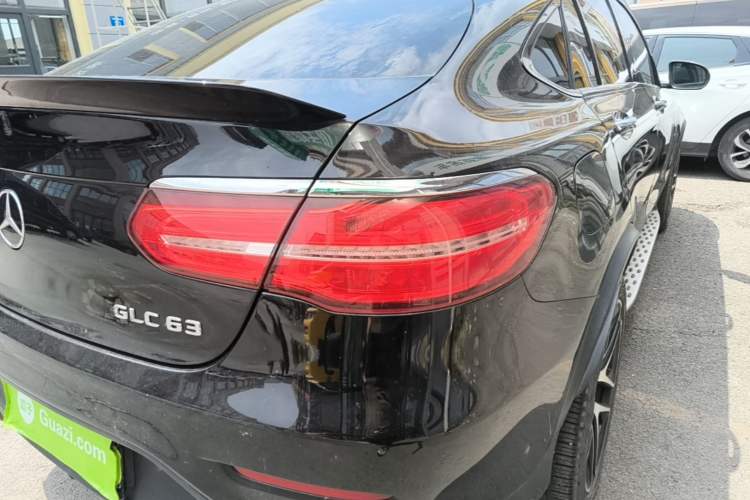 Used Mercedes-Benz GLC Coupe AMG 2018 AMG GLC 63 4MATIC+ Coupe SUV Right Rear Taillight