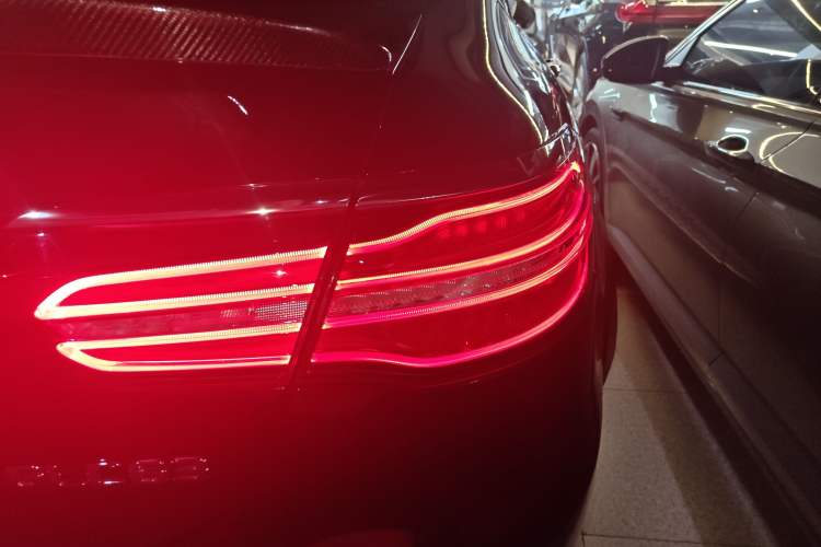 Used Mercedes-Benz GLC Coupe AMG 2018 AMG GLC 63 4MATIC+ Coupe SUV Right Rear Taillight