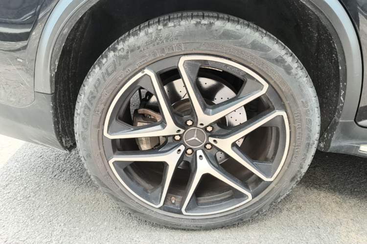 Used Mercedes-Benz GLC Coupe AMG 2018 AMG GLC 63 4MATIC+ Coupe SUV Right Rear Wheel Hub