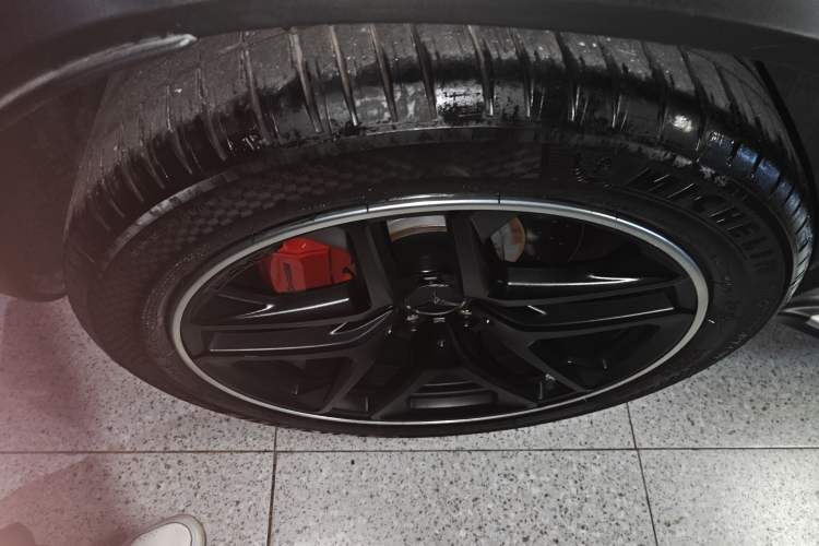 Used Mercedes-Benz GLC Coupe AMG 2018 AMG GLC 63 4MATIC+ Coupe SUV Right Rear Wheel Hub