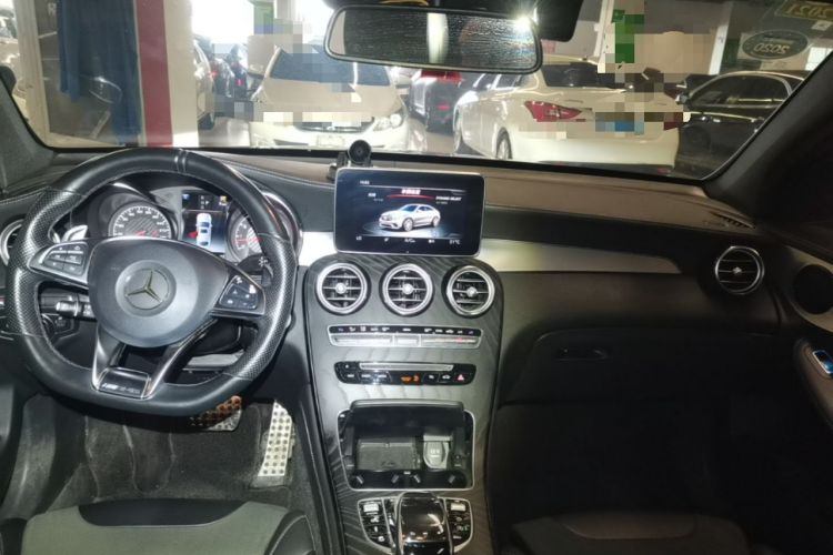 Used Mercedes-Benz GLC Coupe AMG 2018 AMG GLC 63 4MATIC+ Coupe SUV Center Console