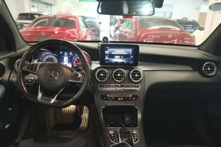 Used Mercedes-Benz GLC Coupe AMG 2018 AMG GLC 63 4MATIC+ Coupe SUV Center Console