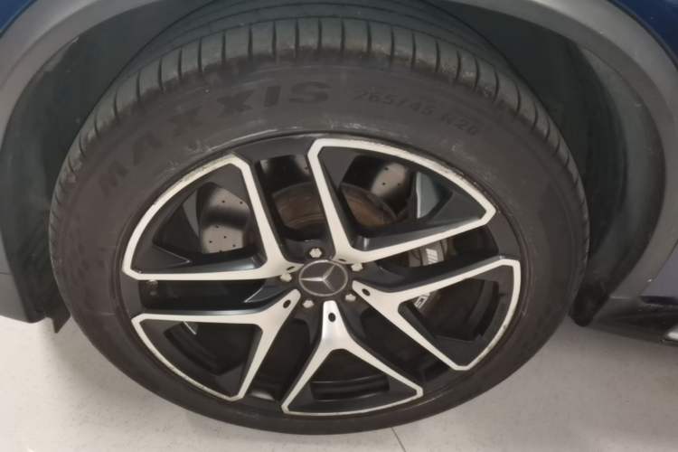 Used Mercedes-Benz GLC Coupe AMG 2018 AMG GLC 63 4MATIC+ Coupe SUV Left Front Wheel Hub