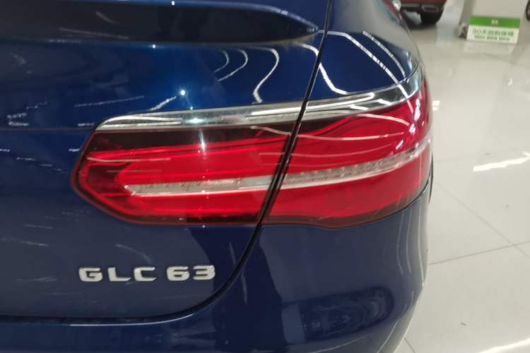 Used Mercedes-Benz GLC Coupe AMG 2018 AMG GLC 63 4MATIC+ Coupe SUV Right Rear Taillight