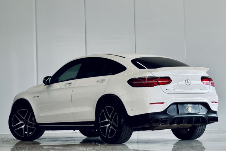 Used Mercedes-Benz GLC Coupe AMG 2018 AMG GLC 63 4MATIC+ Coupe SUV Exterior 8