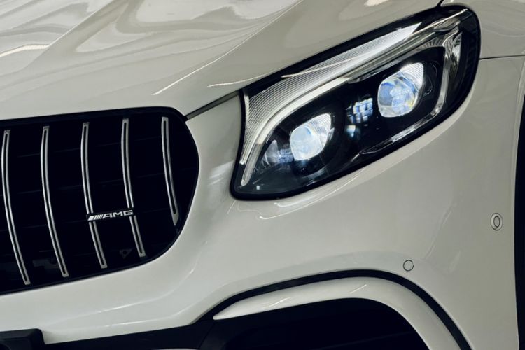 Used Mercedes-Benz GLC Coupe AMG 2018 AMG GLC 63 4MATIC+ Coupe SUV Exterior 9