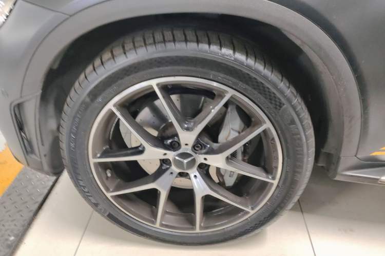 Used Mercedes-Benz GLC Coupe AMG 2020 AMG GLC 43 4MATIC Coupe SUV Exterior 3