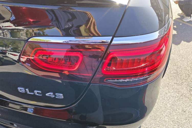 Used Mercedes-Benz GLC Coupe AMG 2020 AMG GLC 43 4MATIC Coupe SUV Exterior 6