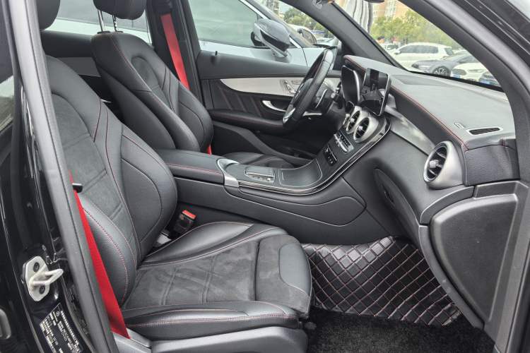 Used Mercedes-Benz GLC Coupe AMG 2020 AMG GLC 43 4MATIC Coupe SUV Interior 4