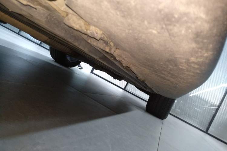Used Mercedes-Benz GLC Coupe AMG 2020 AMG GLC 43 4MATIC Coupe SUV Left Side Sill