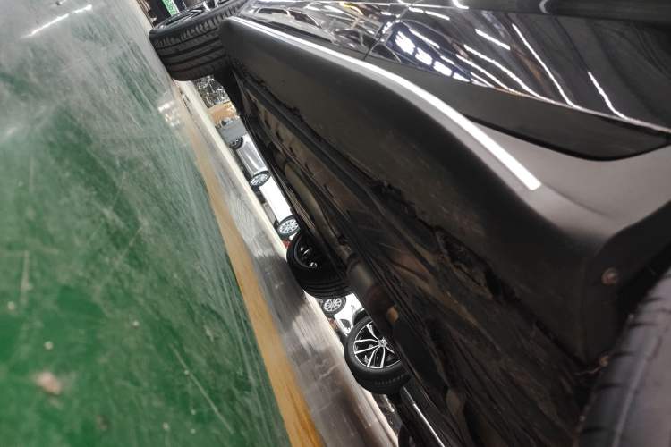 Used Mercedes-Benz GLC Coupe AMG 2020 AMG GLC 43 4MATIC Coupe SUV Left Side Sill