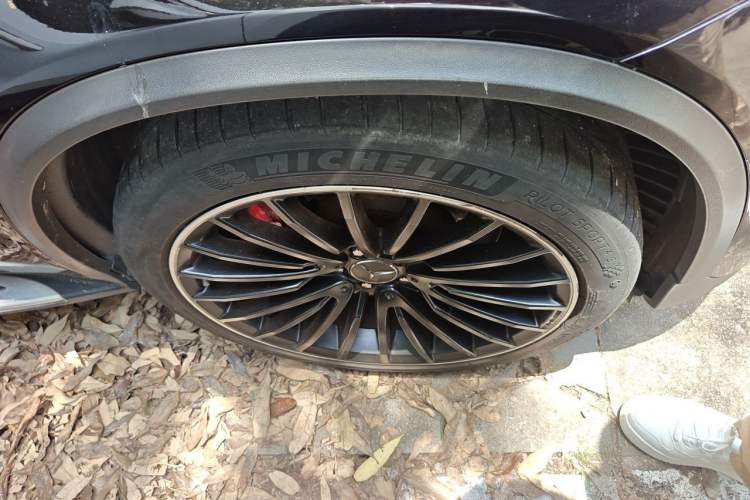 Used Mercedes-Benz GLC Coupe AMG 2020 AMG GLC 63 S 4MATIC+ Coupe SUV Right Front Wheel Hub
