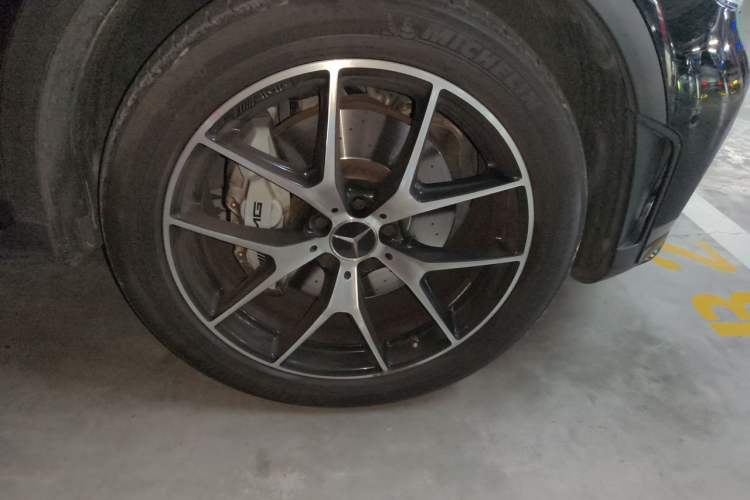 Used Mercedes-Benz GLC Coupe AMG 2020 AMG GLC 43 4MATIC Coupe SUV Right Front Wheel Hub
