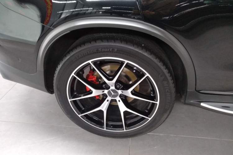 Used Mercedes-Benz GLC Coupe AMG 2020 AMG GLC 43 4MATIC Coupe SUV Right Rear Wheel Hub