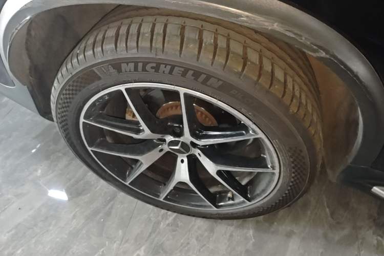Used Mercedes-Benz GLC Coupe AMG 2020 AMG GLC 43 4MATIC Coupe SUV Right Rear Wheel Hub