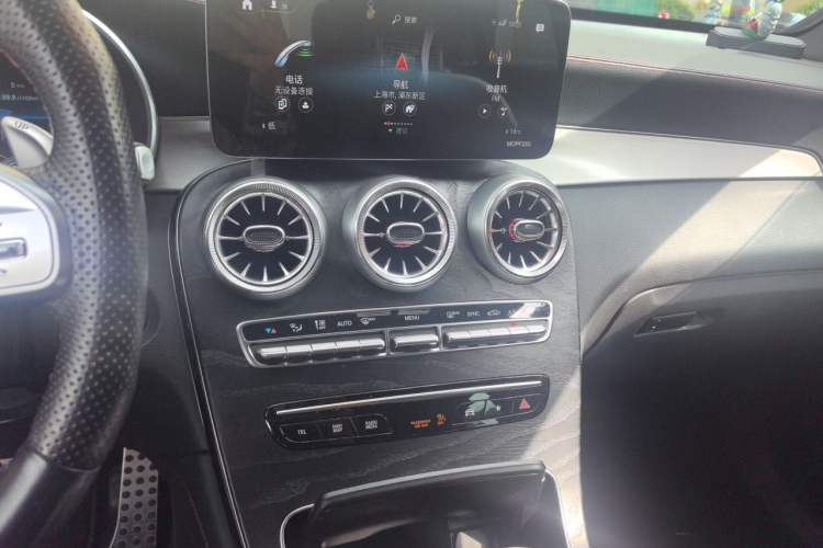 Used Mercedes-Benz GLC Coupe AMG 2020 AMG GLC 43 4MATIC Coupe SUV Audio And AC Panel