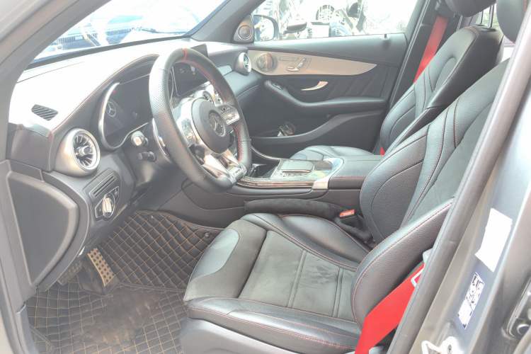 Used Mercedes-Benz GLC Coupe AMG 2020 AMG GLC 43 4MATIC Coupe SUV Interior 3