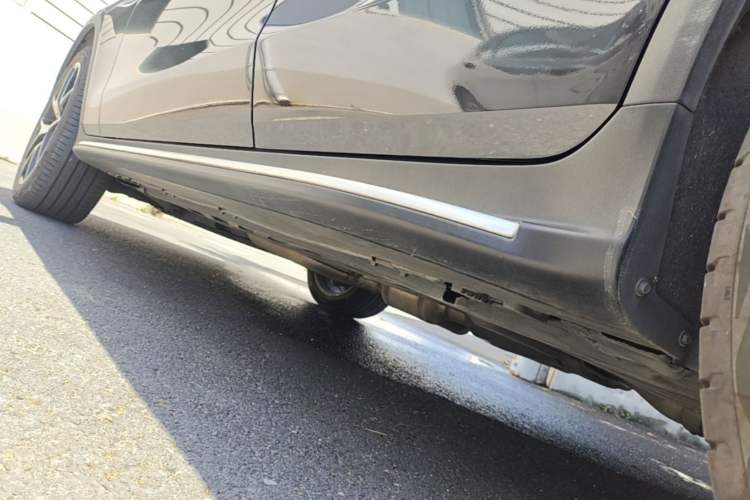 Used Mercedes-Benz GLC Coupe AMG 2020 AMG GLC 43 4MATIC Coupe SUV Left Side Sill