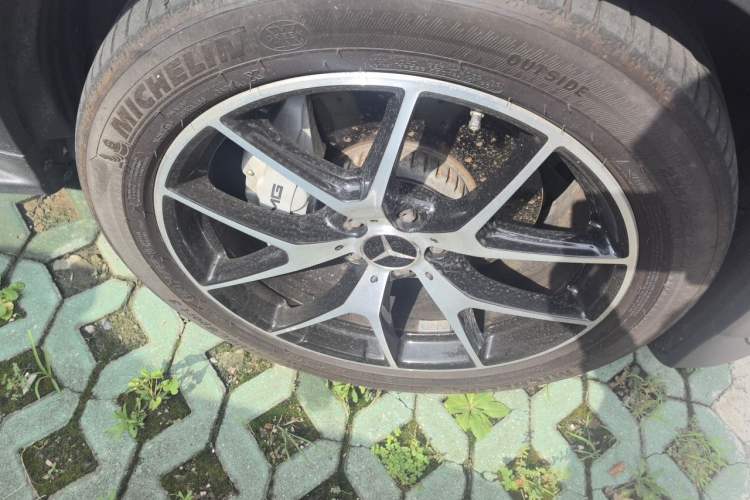 Used Mercedes-Benz GLC Coupe AMG 2020 AMG GLC 43 4MATIC Coupe SUV Right Front Wheel Hub