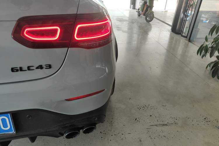 Used Mercedes-Benz GLC Coupe AMG 2020 AMG GLC 43 4MATIC Coupe SUV Right Rear Taillight