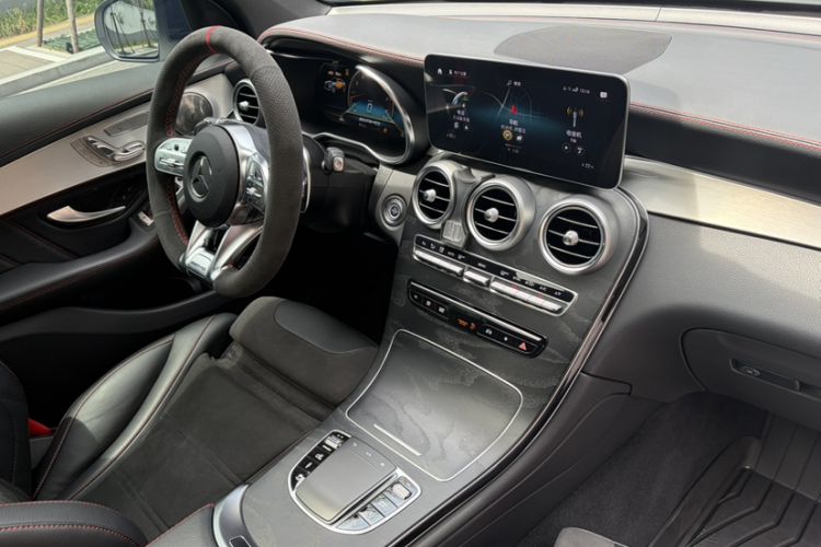 Used Mercedes-Benz GLC Coupe AMG 2020 AMG GLC 43 4MATIC Coupe SUV Interior 10