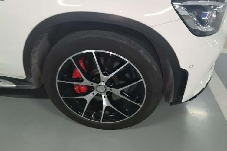 Used Mercedes-Benz GLC Coupe AMG 2020 AMG GLC 43 4MATIC Coupe SUV Right Front Wheel Hub