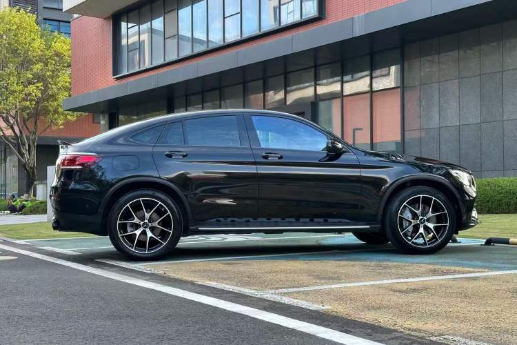 Used Mercedes-Benz GLC Coupe AMG 2022 AMG GLC 43 4MATIC Coupe SUV Exterior 7