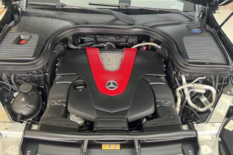 Used Mercedes-Benz GLC Coupe AMG 2022 AMG GLC 43 4MATIC Coupe SUV Interior 4
