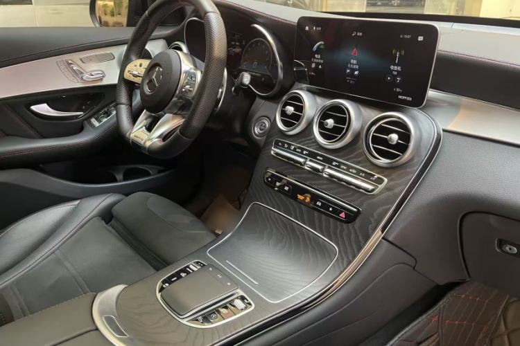 Used Mercedes-Benz GLC Coupe AMG 2022 AMG GLC 43 4MATIC Coupe SUV Interior 7