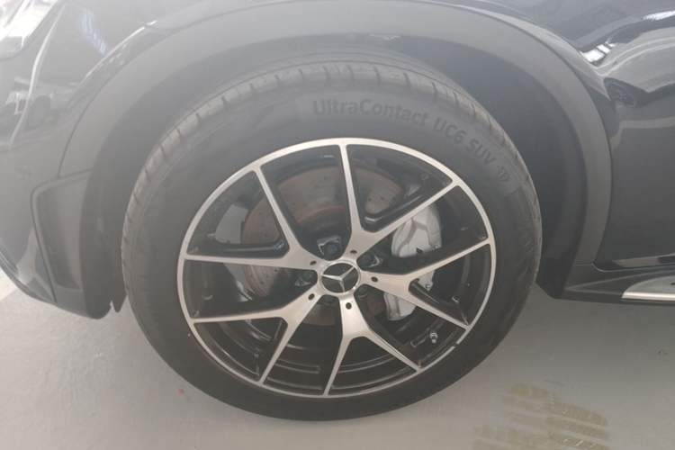 Used Mercedes-Benz GLC Coupe AMG 2022 AMG GLC 43 4MATIC Coupe SUV Left Front Wheel Hub