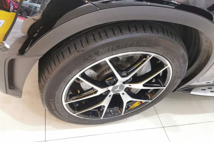 Used Mercedes-Benz GLC Coupe AMG 2022 AMG GLC 43 4MATIC Coupe SUV Left Front Wheel Hub
