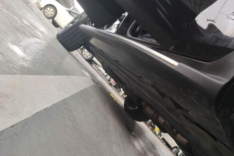 Used Mercedes-Benz GLC Coupe AMG 2022 AMG GLC 43 4MATIC Coupe SUV Right Side Sill