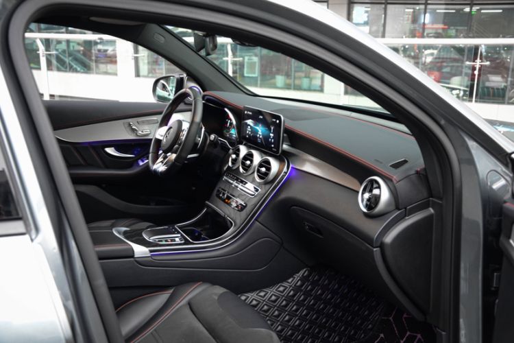 Used Mercedes-Benz GLC Coupe AMG 2022 AMG GLC 43 4MATIC Coupe SUV Interior 10