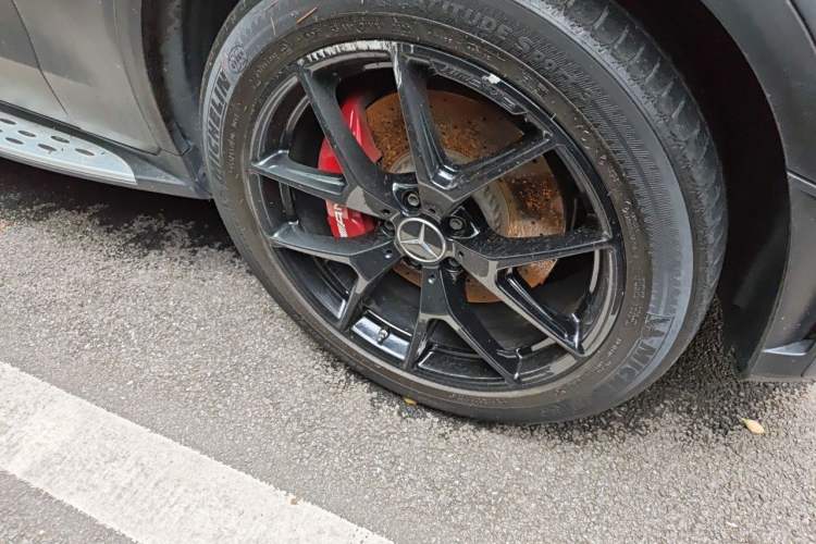 Used Mercedes-Benz GLC Coupe AMG 2022 AMG GLC 43 4MATIC Coupe SUV Right Front Wheel Hub